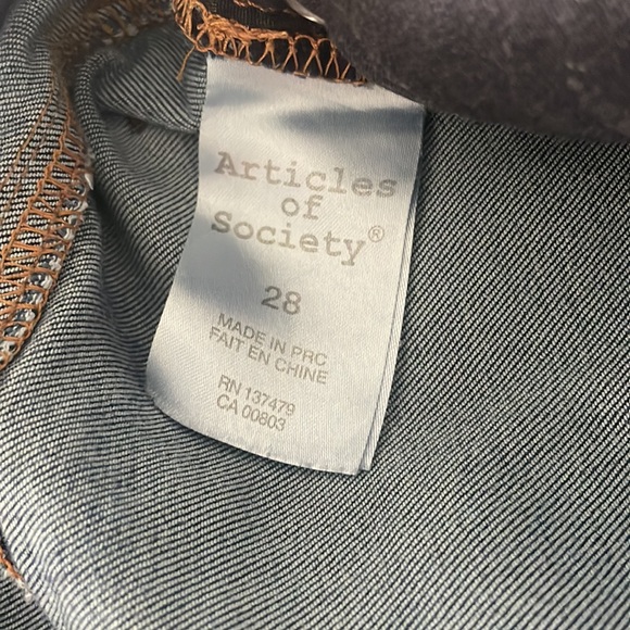 MIDRISE SKINNY RIPPED JEANS - Picture 6 of 6